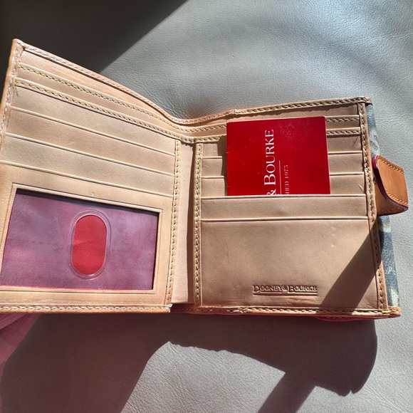 Vintage Dooney & Bourke Signature Logo Canvas Bifold Wallet Brown Tan Leather - Picture 4 of 7